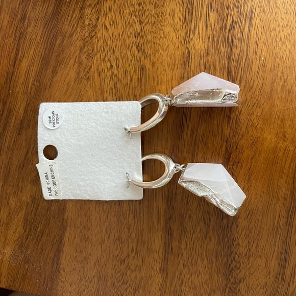 NEW Free People Rose Quartz Dangle Earrings - Picture 7 of 7